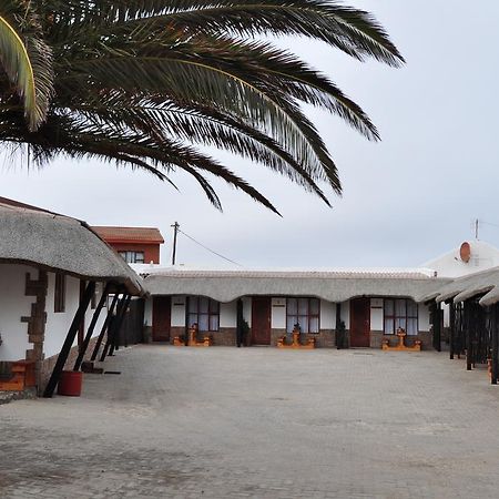 Obelix Guesthouse Luderitz Bagian luar foto