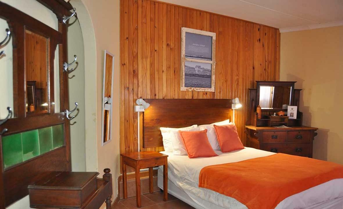Obelix Guesthouse Luderitz Bagian luar foto